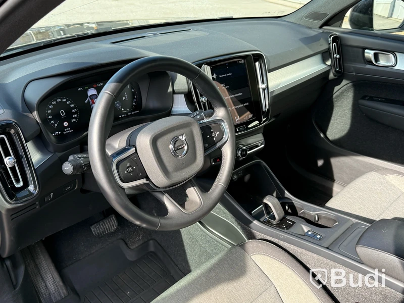 Volvo XC40 T3 Momentum Adv -2021 | Automat