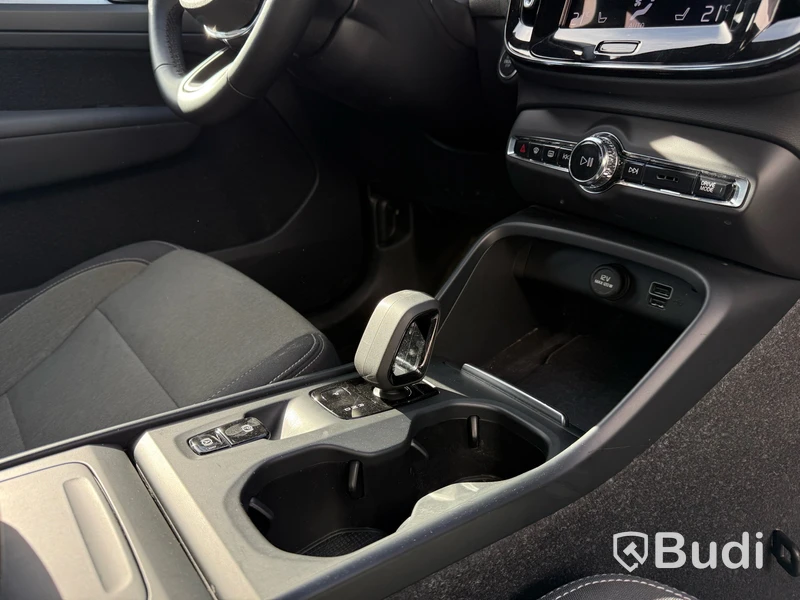 Volvo XC40 T3 Momentum Adv -2021 | Automat