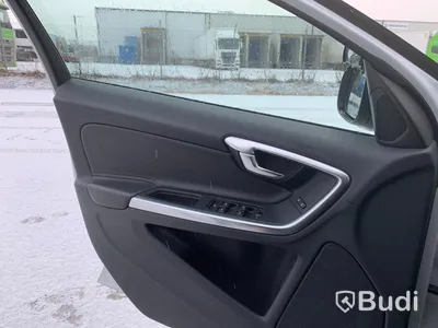 Körskolebil Volvo V60 T3 -2017 | Manuell | 9590mil