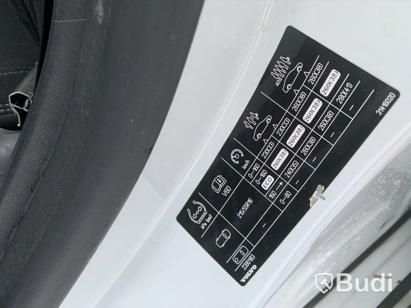 Körskolebil Volvo V60 T3 -2017 | Manuell | 9590mil