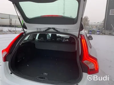 Körskolebil Volvo V60 T3 -2017 | Manuell | 9590mil