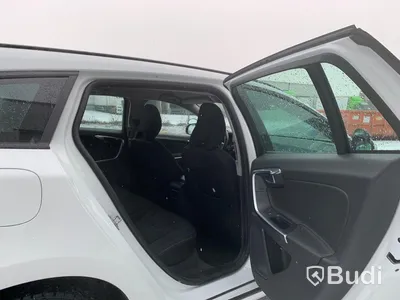 Körskolebil Volvo V60 T3 -2017 | Manuell | 9590mil