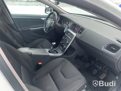 Körskolebil Volvo V60 T3 -2017 | Manuell | 9590mil