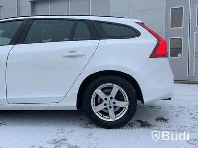 Körskolebil Volvo V60 T3 -2017 | Manuell | 9590mil