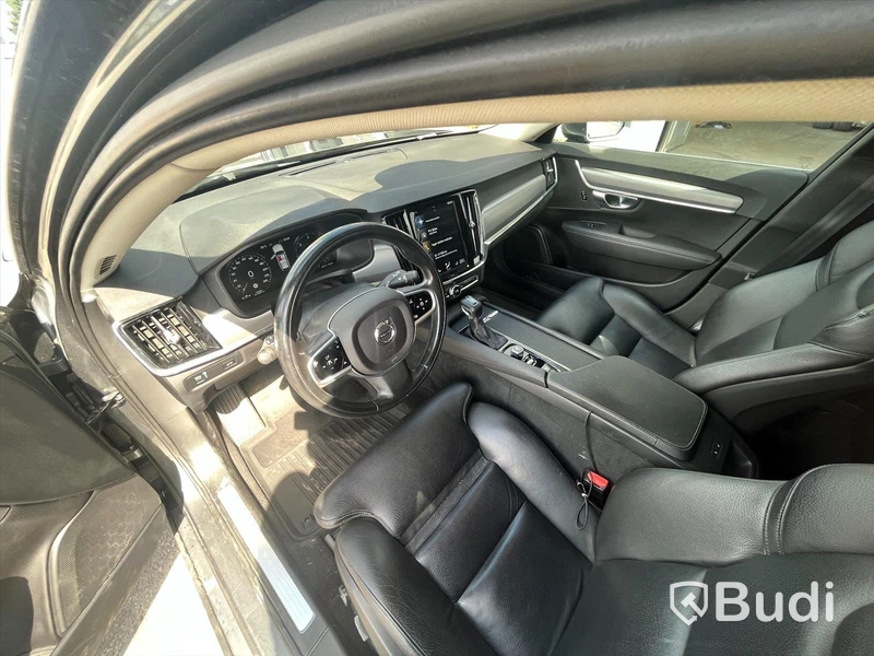 Personbil Volvo V90 D4 AWD 190 hk -2018 | 12600 mil | Geartronic | Momentum