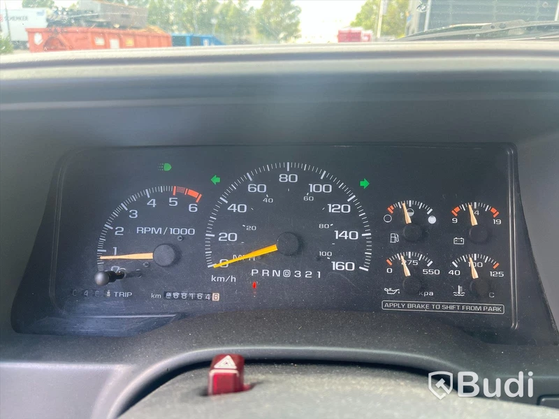 Chevrolet Suburban C1500 5.7 V8 Hydra-Matic | 1996
