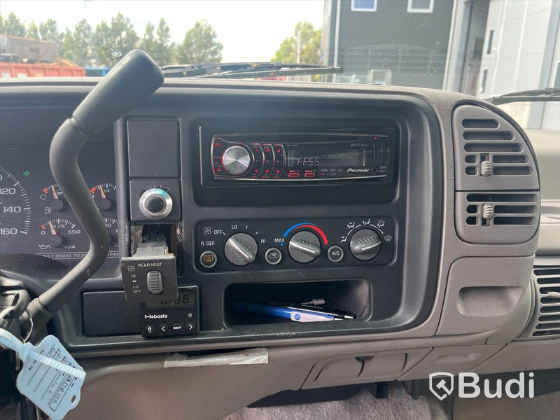 Chevrolet Suburban C1500 5.7 V8 Hydra-Matic | 1996