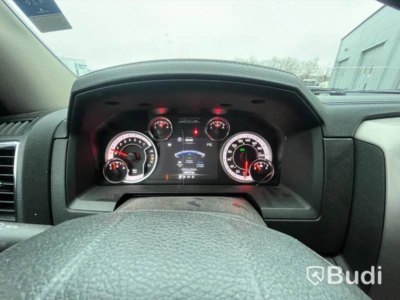 Pickup Dodge RAM 1500 -2018 | Quad Cab | 5.7 V8 HEMI | 4x4 TorqueFlite | 395hk | Automat
