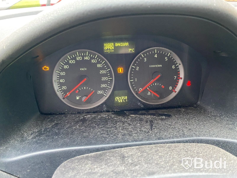 Personbil VOLVO M + V50,-2005 | Repobjekt