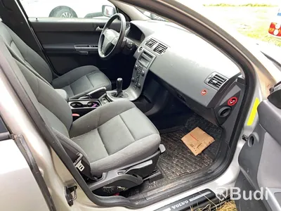 Personbil VOLVO M + V50,-2005 | Repobjekt