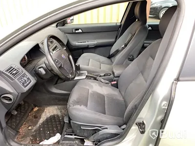 Personbil VOLVO M + V50,-2005 | Repobjekt