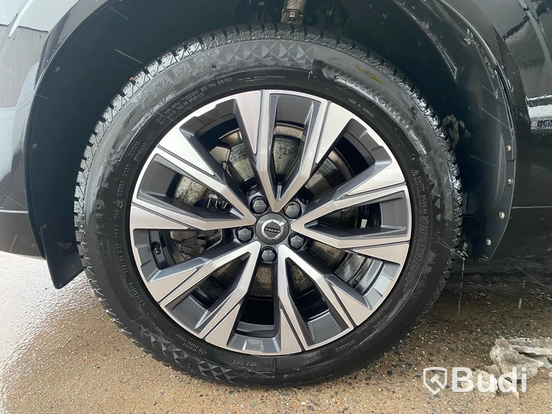 Volvo XC60 Recharge T8 AWD R-Design | 65984 km | 2022 - finns även som 58572