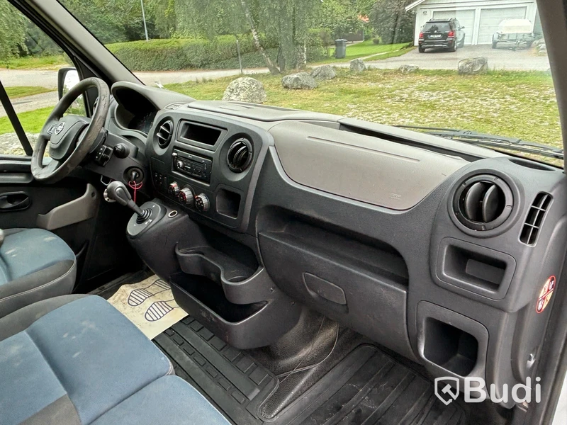 Nissan NV400 2.3 dCi Quickshift | 18032 mil  | 150 hk | 2013