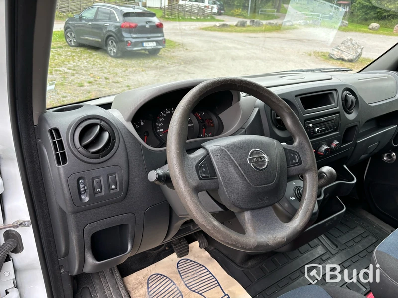Nissan NV400 2.3 dCi Quickshift | 18032 mil  | 150 hk | 2013