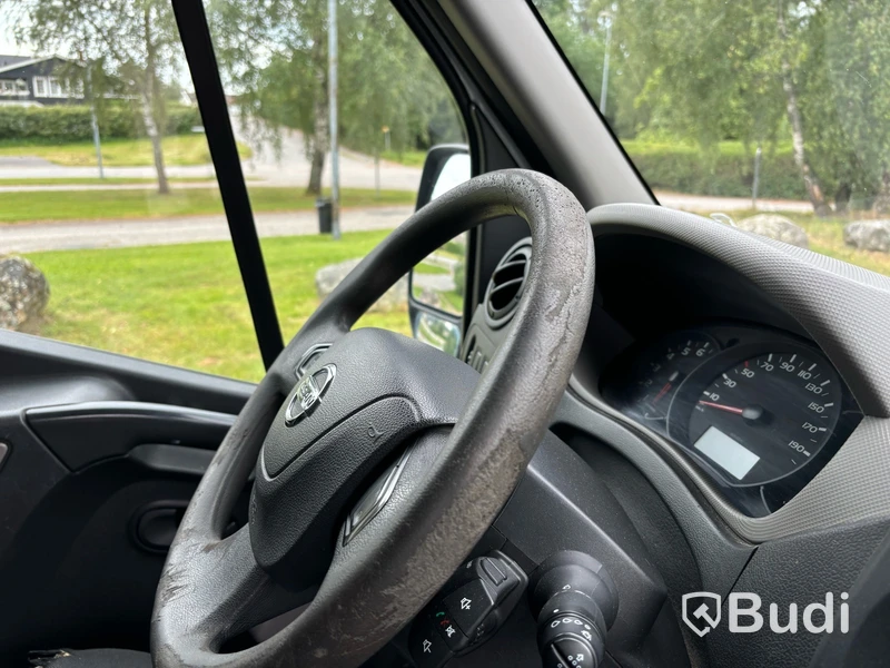 Nissan NV400 2.3 dCi Quickshift | 18032 mil  | 150 hk | 2013