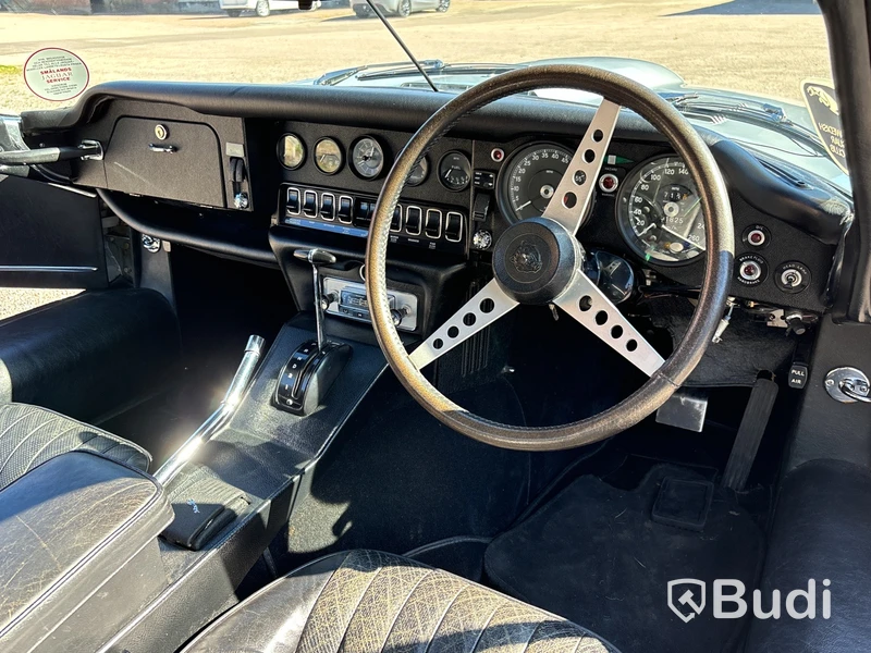 Jaguar E-type roadster | V12 | ca 5000 mil | 1973