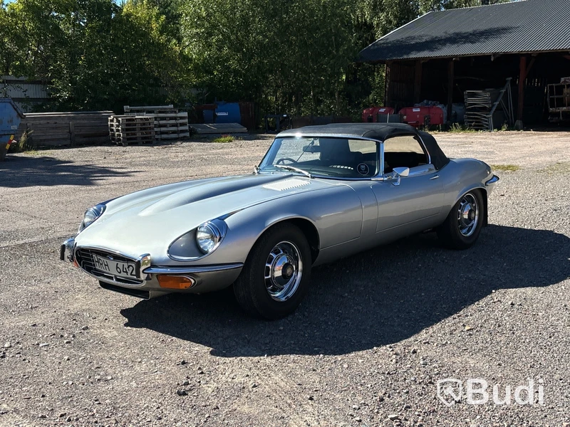 Jaguar E-type roadster | V12 | ca 5000 mil | 1973