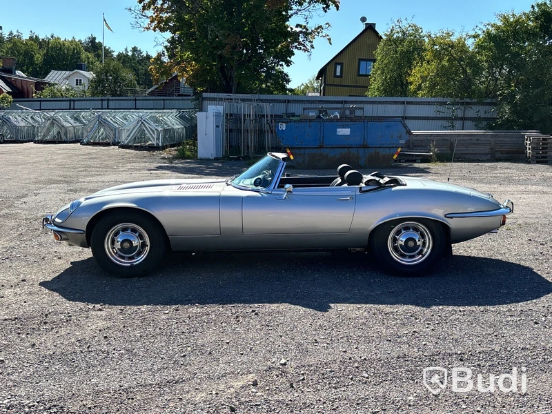 Jaguar E-type roadster | V12 | ca 5000 mil | 1973