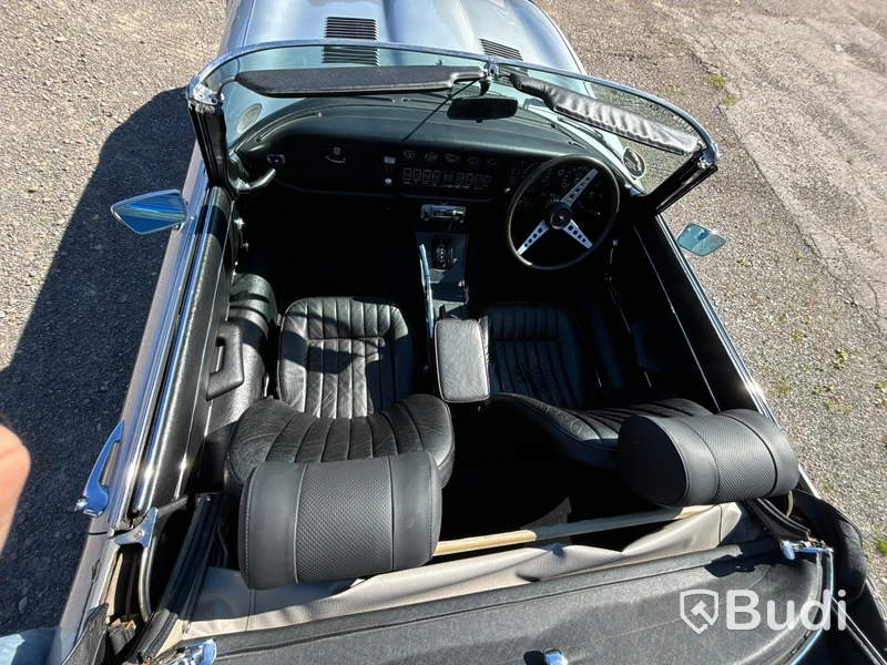 Jaguar E-type roadster | V12 | ca 5000 mil | 1973