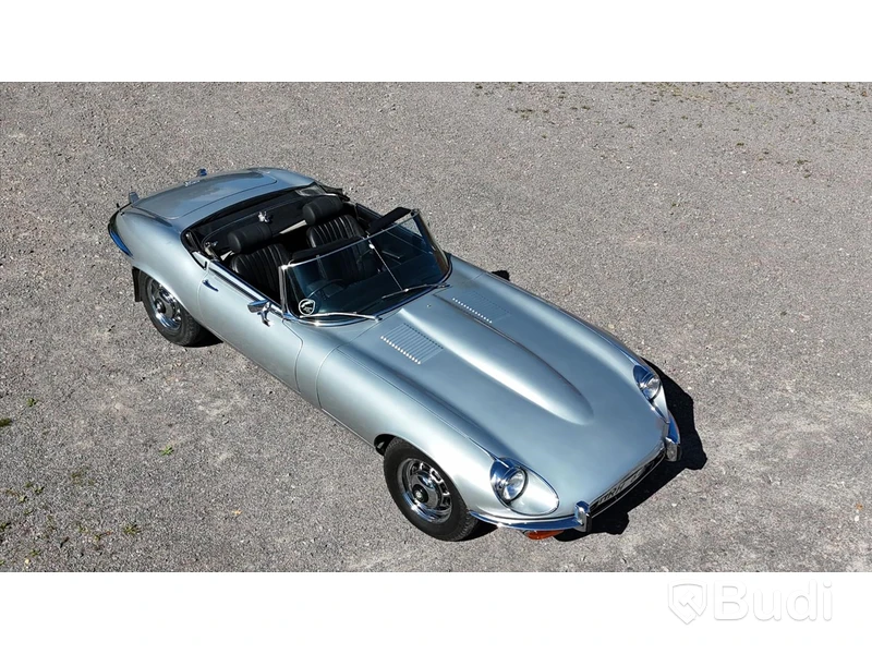 Jaguar E-type roadster | V12 | ca 5000 mil | 1973