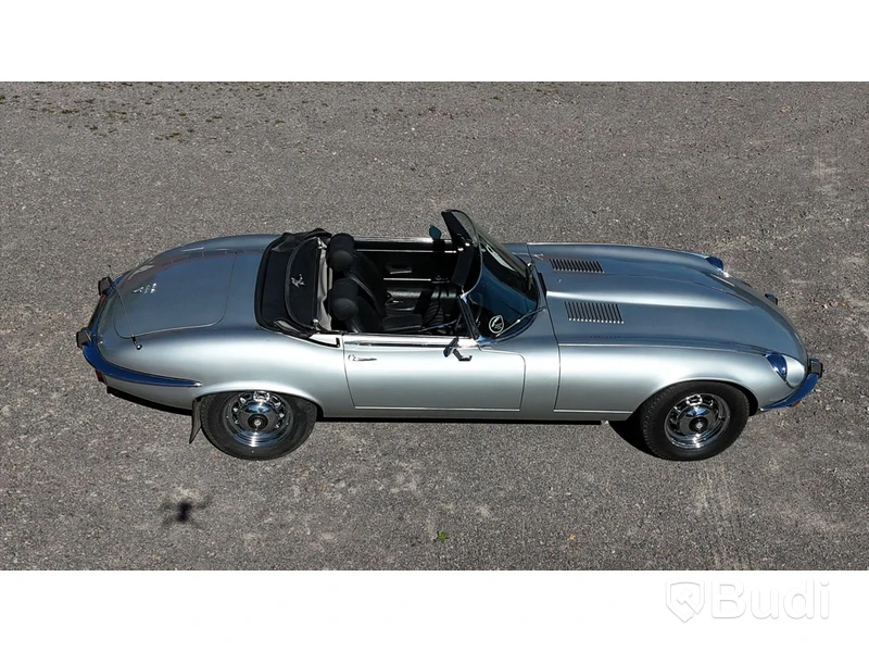 Jaguar E-type roadster | V12 | ca 5000 mil | 1973
