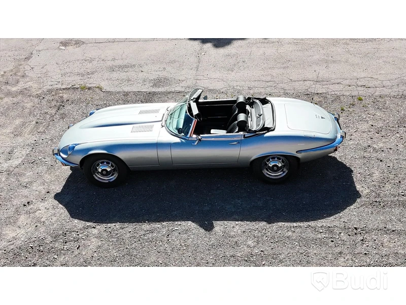 Jaguar E-type roadster | V12 | ca 5000 mil | 1973