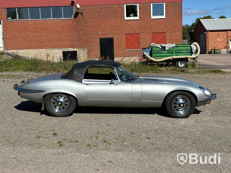 Jaguar E-type roadster | V12 | ca 5000 mil | 1973