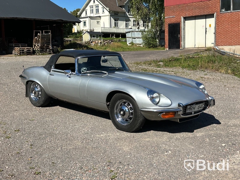 Jaguar E-type roadster | V12 | ca 5000 mil | 1973