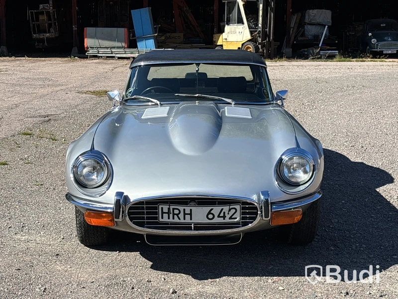 Jaguar E-type roadster | V12 | ca 5000 mil | 1973