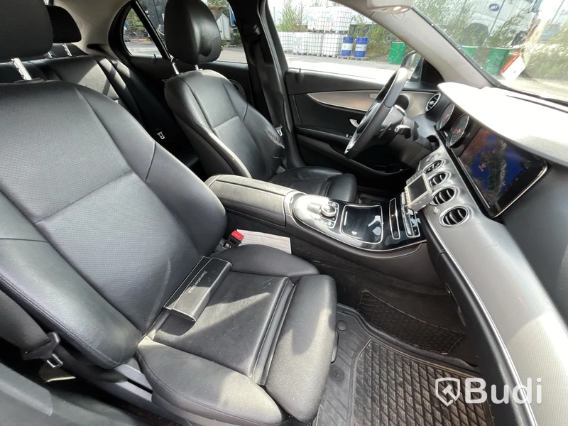 Personbil Mercedes-Benz E220 D -2017 | 9G-Tronic | 194HK | Nybesiktigad UA