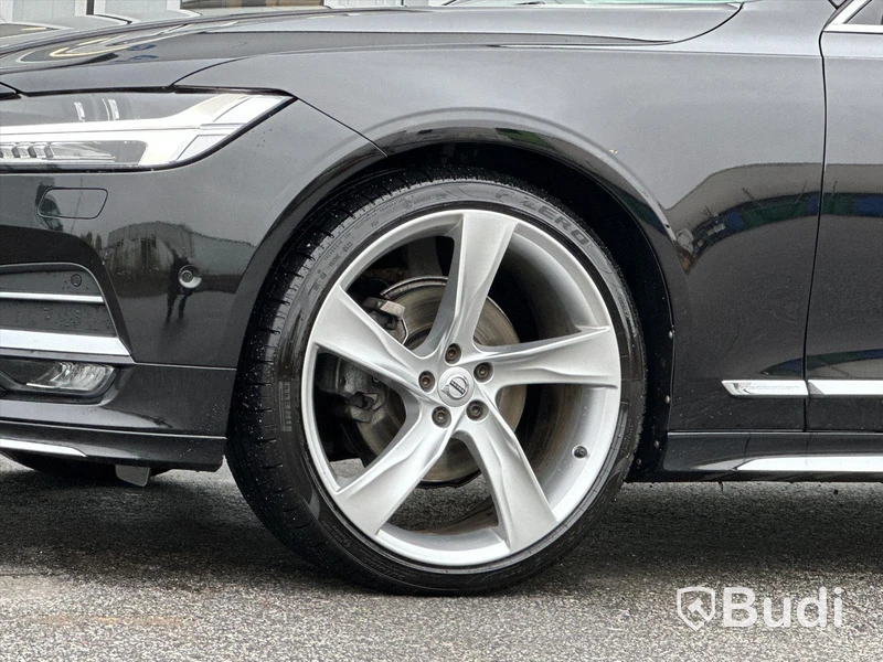 Personbil Volvo V90 D5 AWD Inscription 2017 | Bowers & wilkins  | 21" fälgar | Head-up