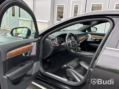Personbil Volvo V90 D5 AWD Inscription 2017 | Bowers & wilkins  | 21" fälgar | Head-up