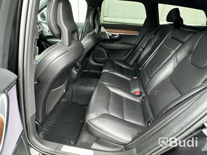 Personbil Volvo V90 D5 AWD Inscription 2017 | Bowers & wilkins  | 21" fälgar | Head-up