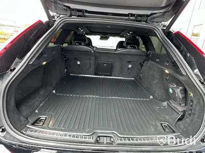 Personbil Volvo V90 D5 AWD Inscription 2017 | Bowers & wilkins  | 21" fälgar | Head-up
