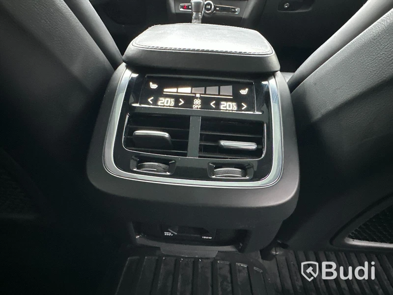Personbil Volvo V90 D5 AWD Inscription 2017 | Bowers & wilkins  | 21" fälgar | Head-up