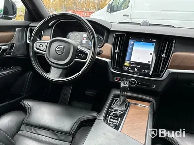 Personbil Volvo V90 D5 AWD Inscription 2017 | Bowers & wilkins  | 21" fälgar | Head-up