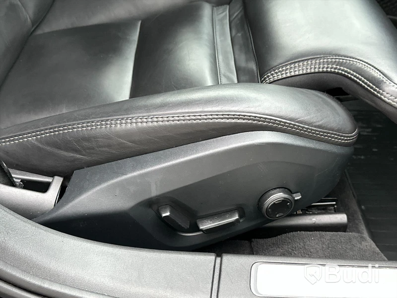 Personbil Volvo V90 D5 AWD Inscription 2017 | Bowers & wilkins  | 21" fälgar | Head-up