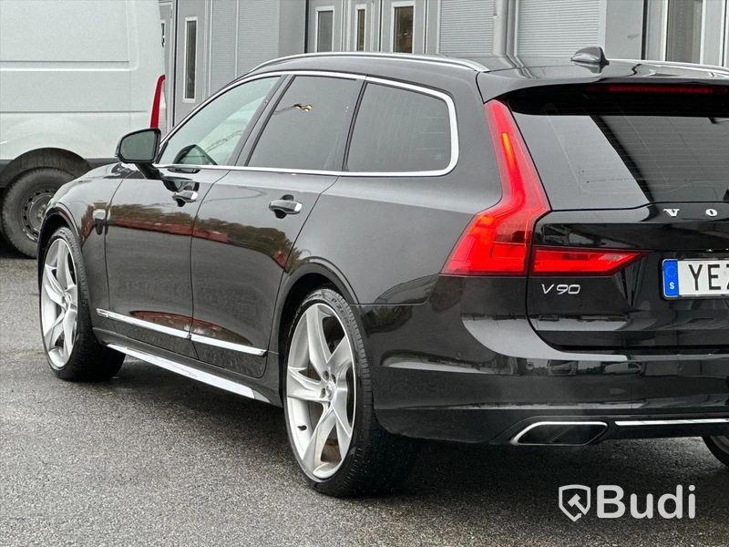 Personbil Volvo V90 D5 AWD Inscription 2017 | Bowers & wilkins  | 21" fälgar | Head-up