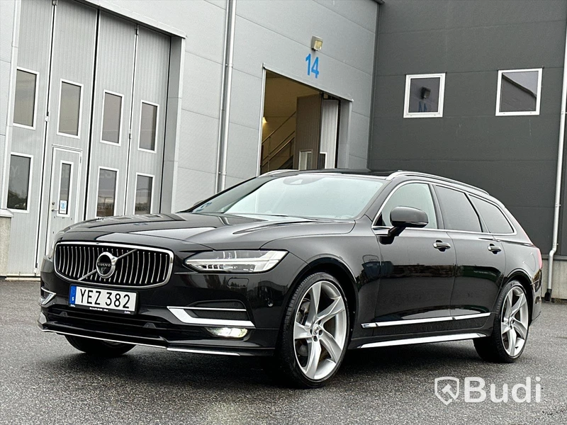 Personbil Volvo V90 D5 AWD Inscription 2017 | Bowers & wilkins  | 21" fälgar | Head-up