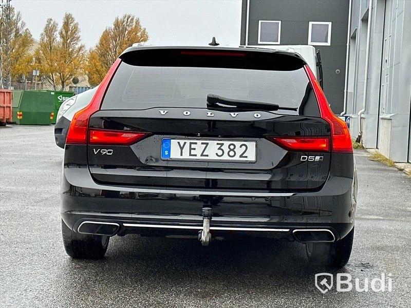 Personbil Volvo V90 D5 AWD Inscription 2017 | Bowers & wilkins  | 21" fälgar | Head-up