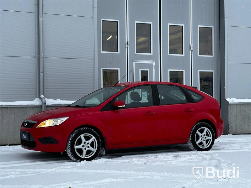 Personbil Ford Focus Platinum | 100hk | 5d |