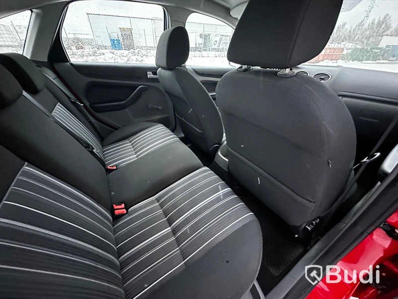 Personbil Ford Focus Platinum | 100hk | 5d |