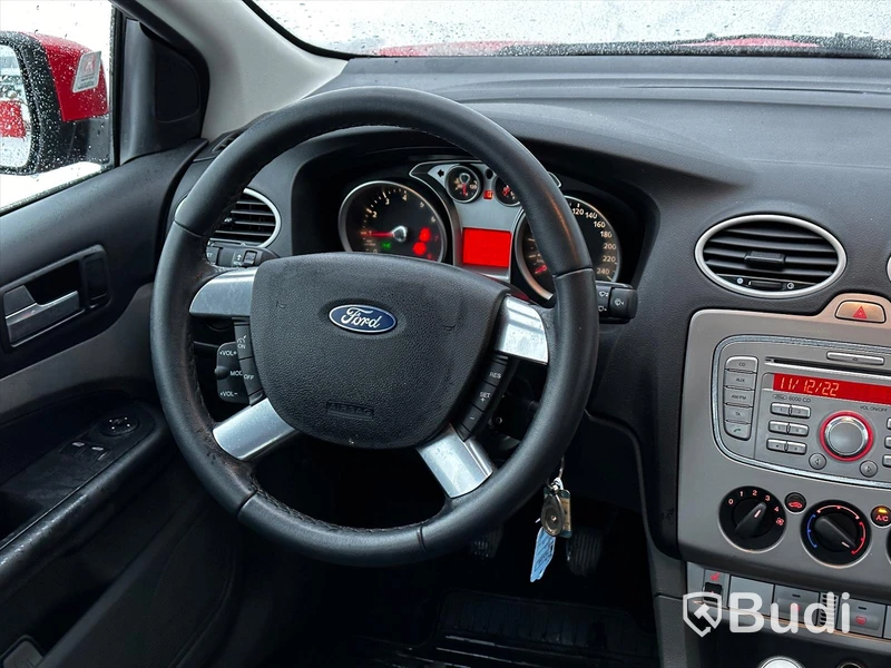 Personbil Ford Focus Platinum | 100hk | 5d |