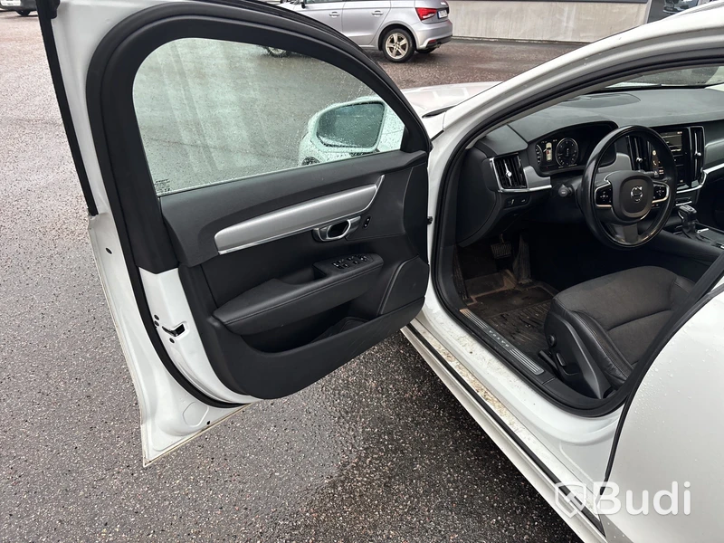 Volvo V90 D3 | 11249 mil | Automat | 150 hk | 2020