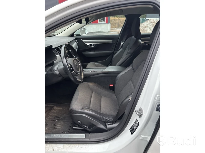 Volvo V90 D3 | 11249 mil | Automat | 150 hk | 2020