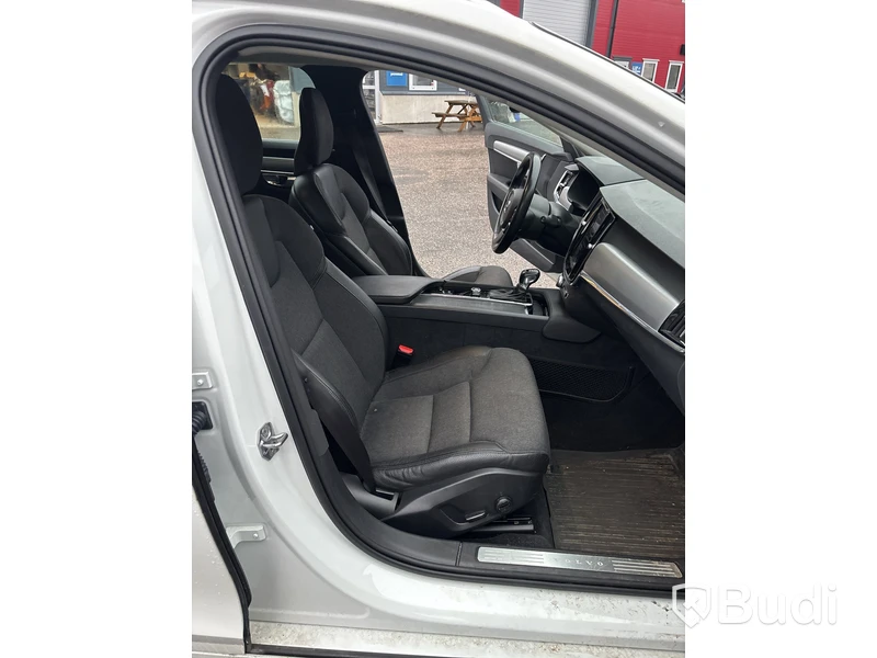 Volvo V90 D3 | 11249 mil | Automat | 150 hk | 2020