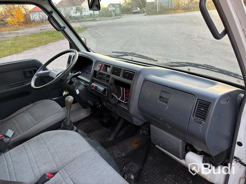 Biltransport Toyota Hiace, lastvikt 1666 kg -1998