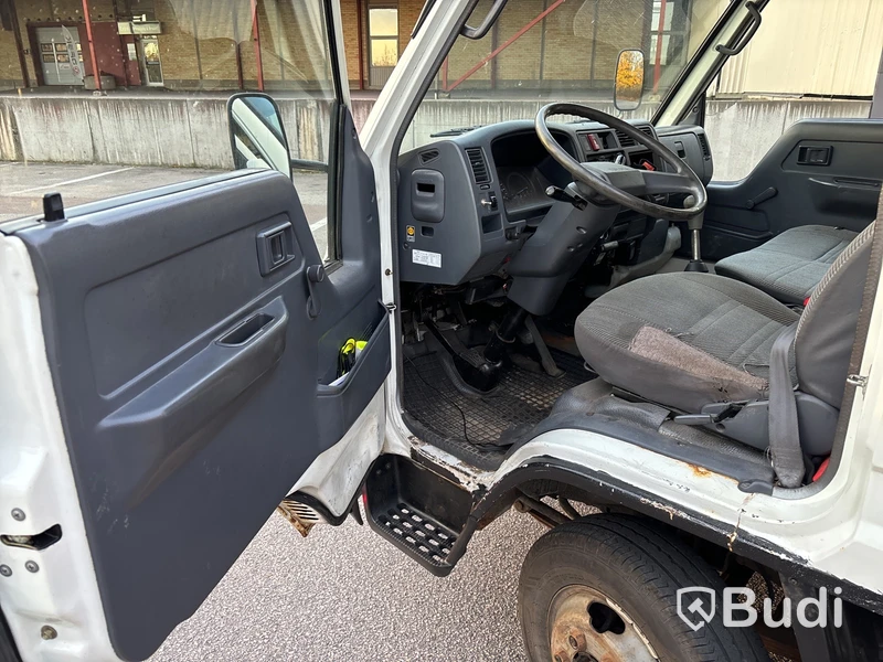 Biltransport Toyota Hiace, lastvikt 1666 kg -1998
