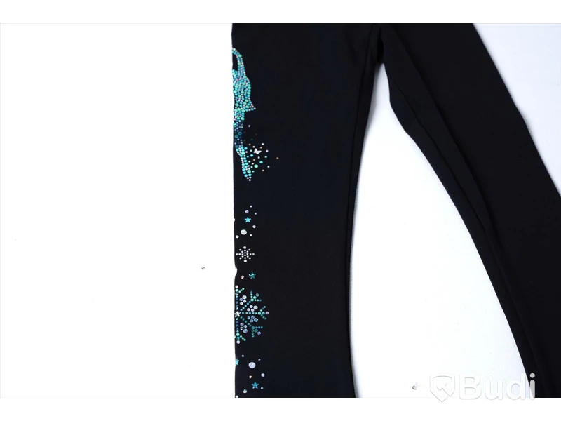 4st Konståknings tajts - ny2 Sportswear (Storlek 130cl för ålder 6-8). Nypris 2760kr för alla plagg.