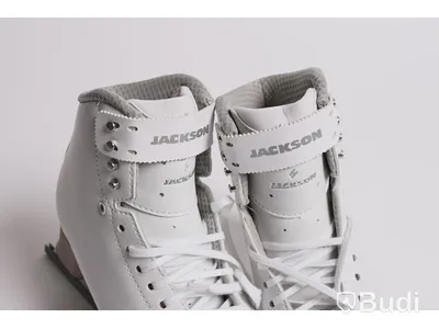 Skridskor - Jackson Elle. FS2130 (Storlek 36). Nypris 2735KR